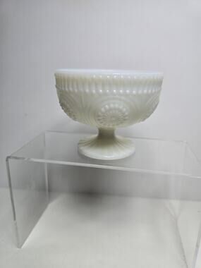 Pioneer Woman Adeline Snow Sundae Cup Bowl Milk Glass